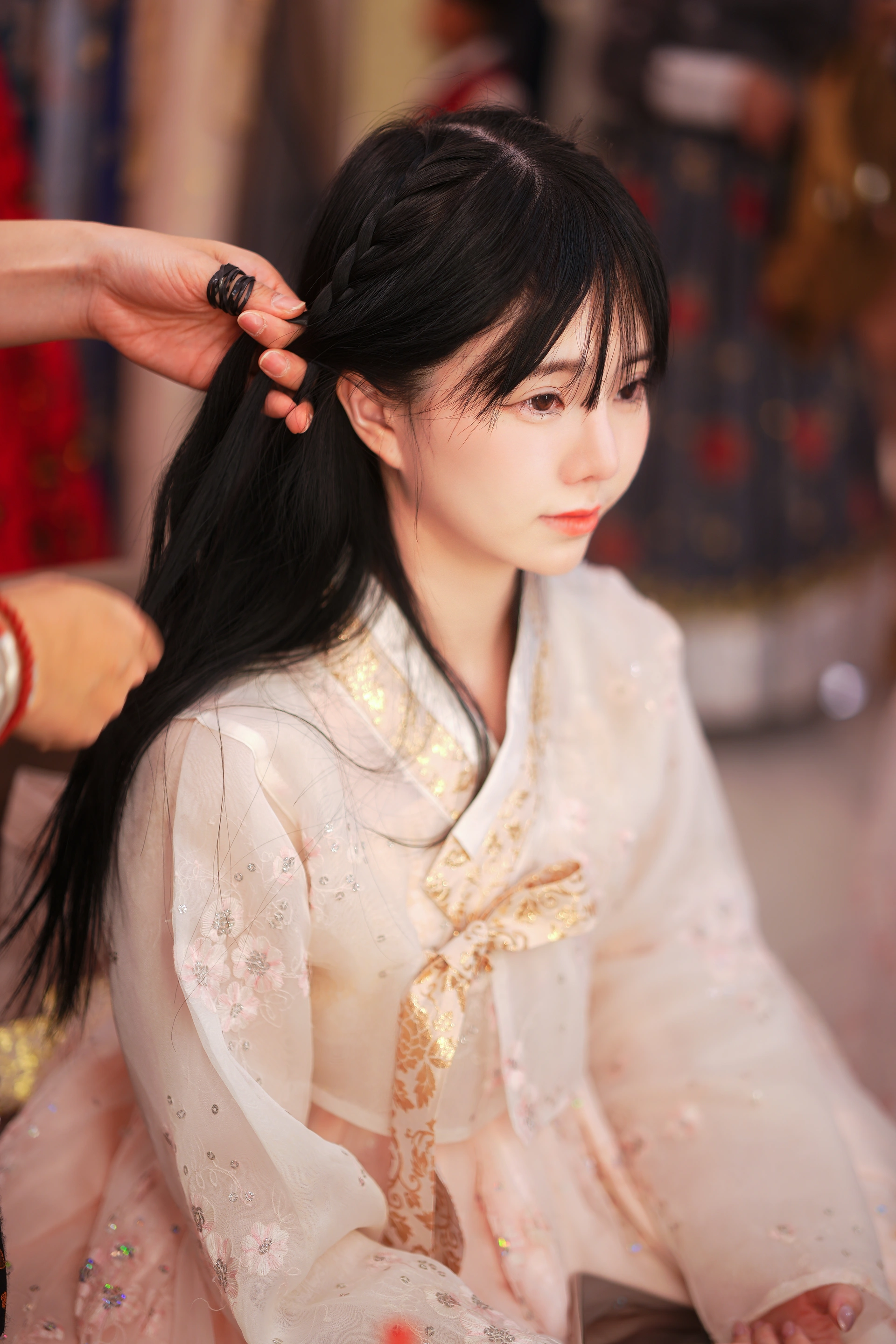 096.Sally Dorasnow – 2025 New Year Hanbok 0