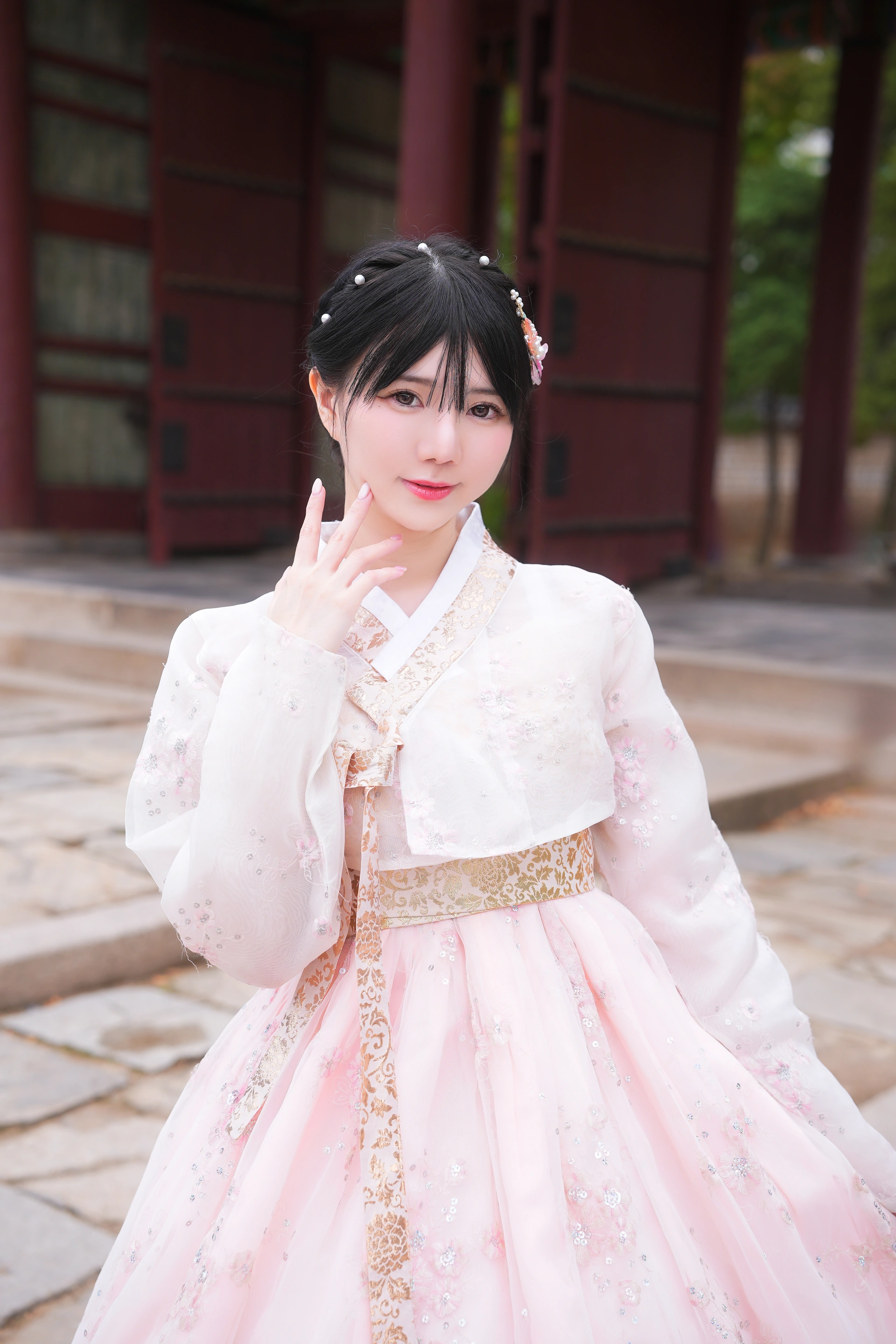096.Sally Dorasnow – 2025 New Year Hanbok 2